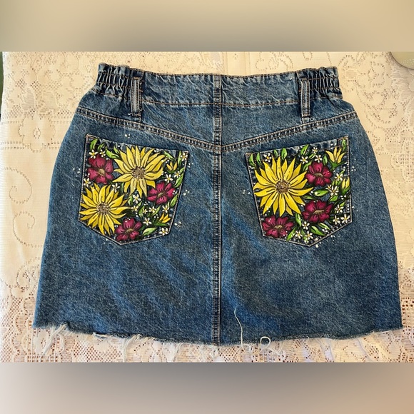 Hand Painted Denim Skirt - Picture 6 of 6